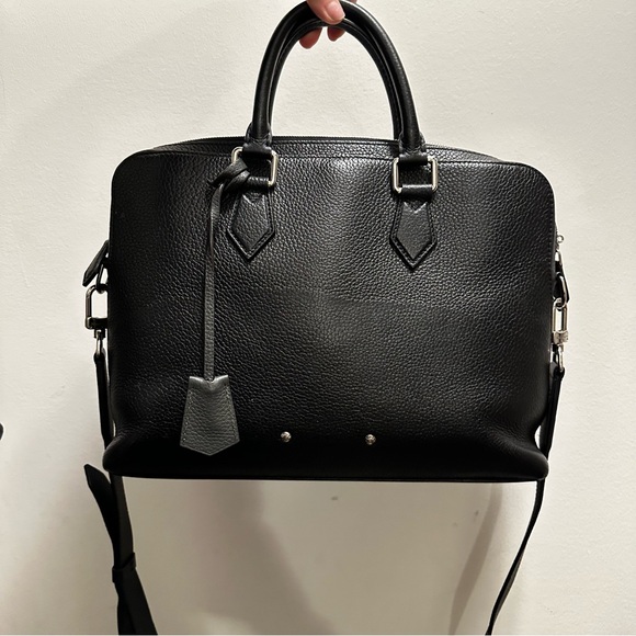 Louis Vuitton Other - Louis Vuitton Black Taurillon Armand Briefcase MM Leather